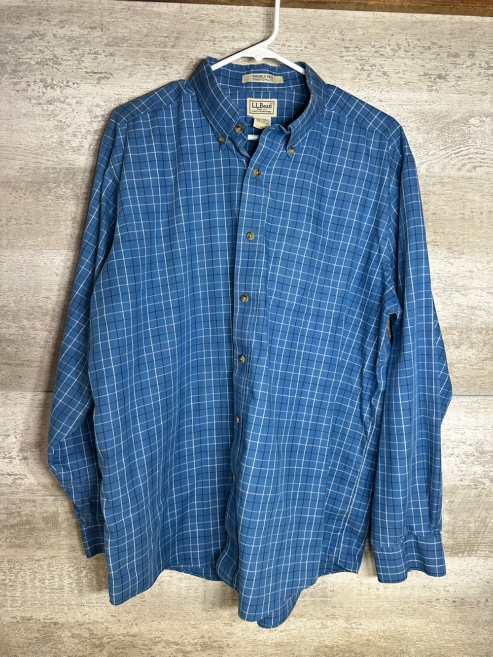 L.L.Bean Men's Wrinkle-Free Kennebunk Sport Shirt - Large - Blue Plaid